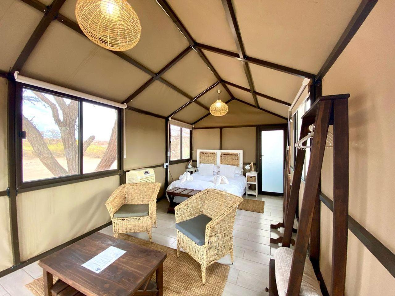 Brandberg White Lady Lodge Uis Экстерьер фото