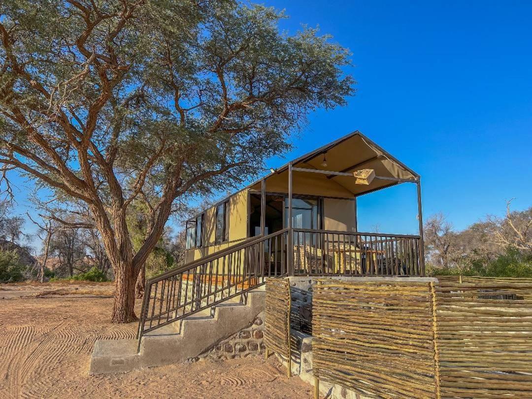 Brandberg White Lady Lodge Uis Экстерьер фото